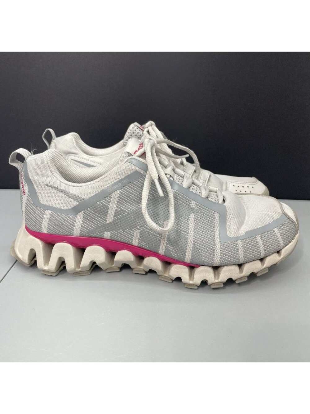 Reebok ZigWild TR Trail 6 Sneakers Shoes Running Training Hiking Gray Womens 11